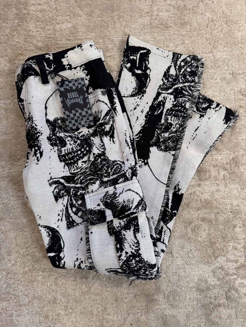 Rebel Woven Black and White Skeleton Print Cargo Pants Size 30